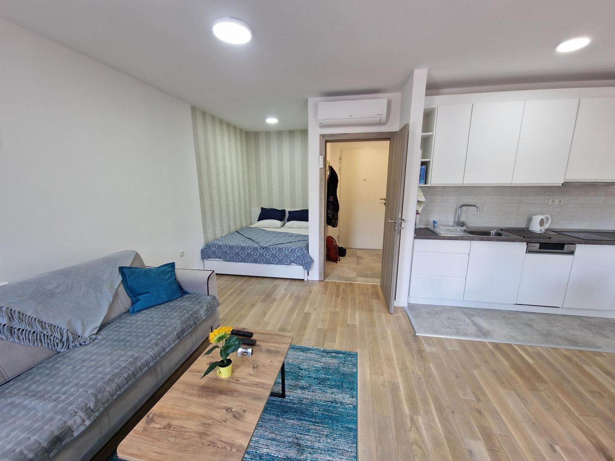 Square Studio Tuzla Exterior photo